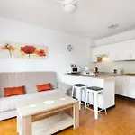 Home2book Sunny Pool & Terrace, Americas 아파트