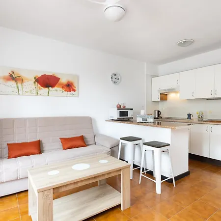 Home2book Sunny Pool & Terrace, Americas Apartmán