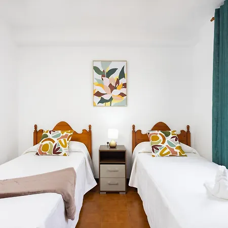 Home2book Sunny Pool & Terrace, Americas Apartmán *